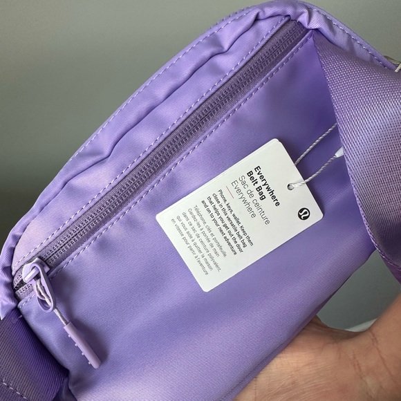 Lululemon Everywhere Belt Bag Purple - Picture 2 of 4